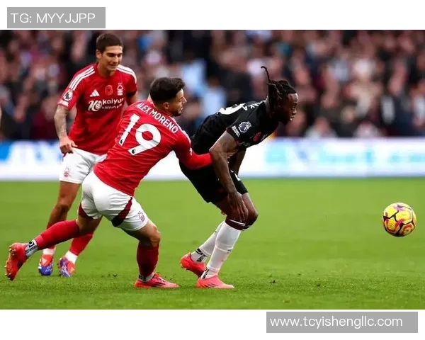 利物浦逆袭曼城2-1爆冷瞬间引发全场热烈欢呼精彩集锦回顾