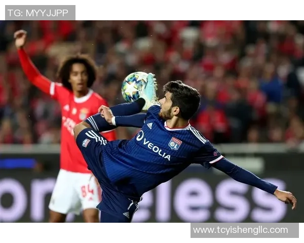 英超精彩对决本菲卡逆转里昂帽子戏法引爆全场激情瞬间