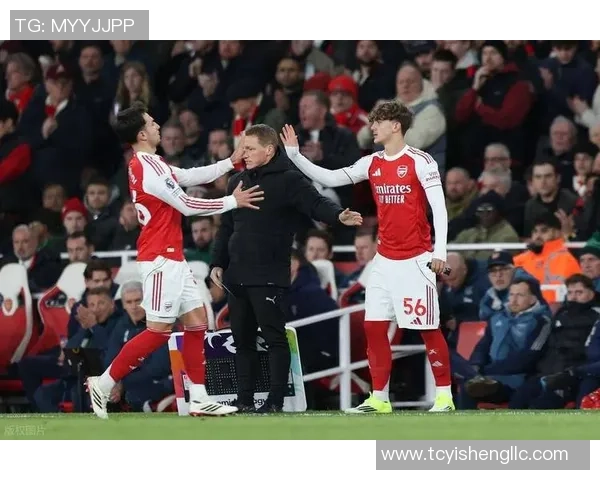 英超激战阿森纳狂胜那不勒斯五球零封全场数据解析引发热议